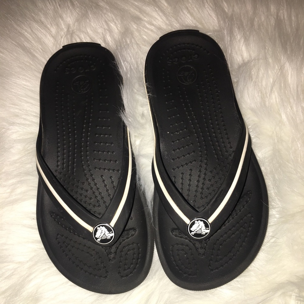 Crocs • flip flops